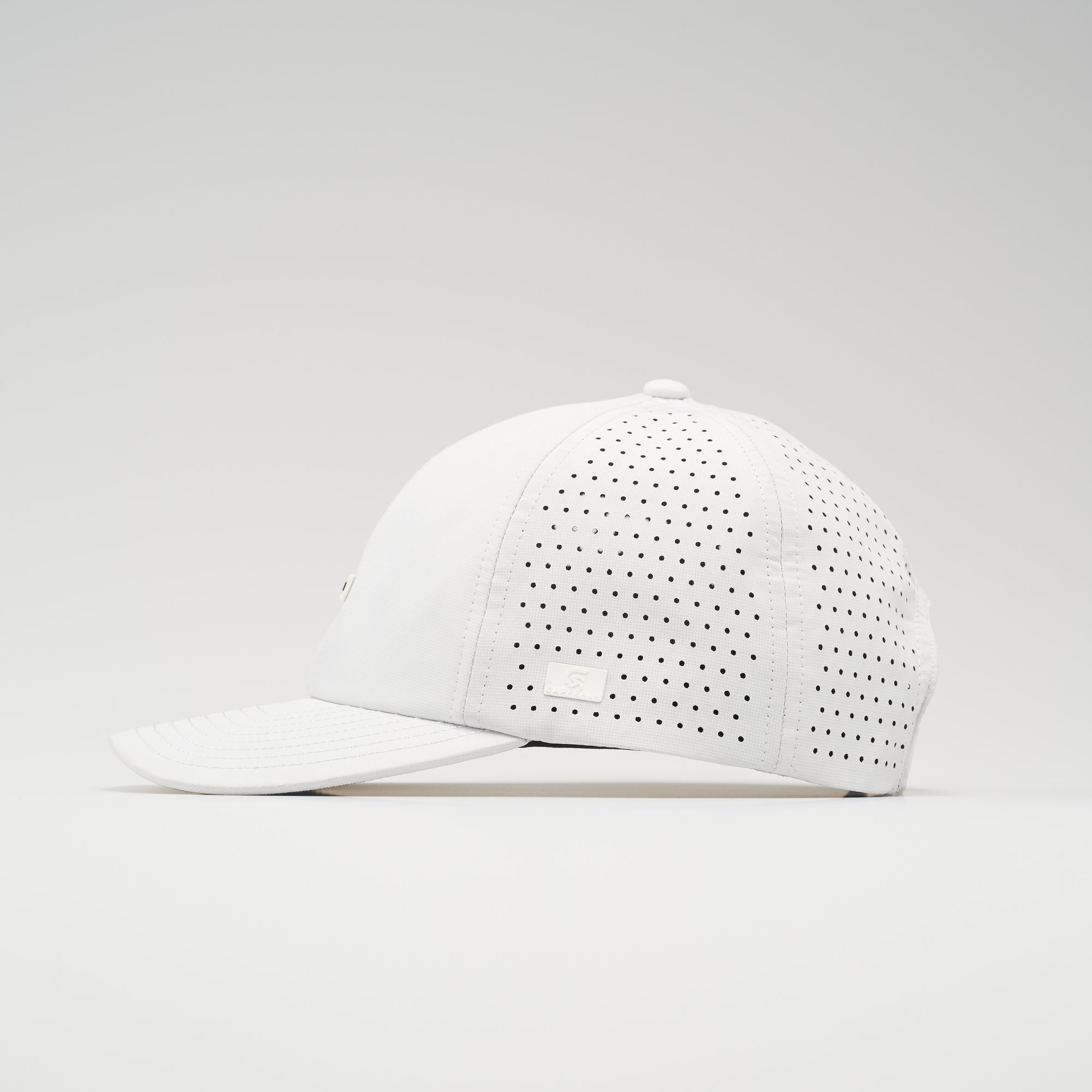 EVERYDAY CAP - CR - Vintage Fit - White - Alef.fit